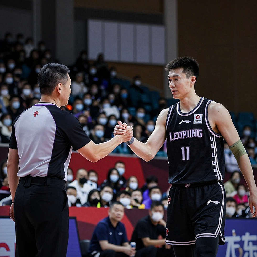 Baskonia thua Dubai 79-93: Hiệp ba phơi bày một đội hình còn dang dở