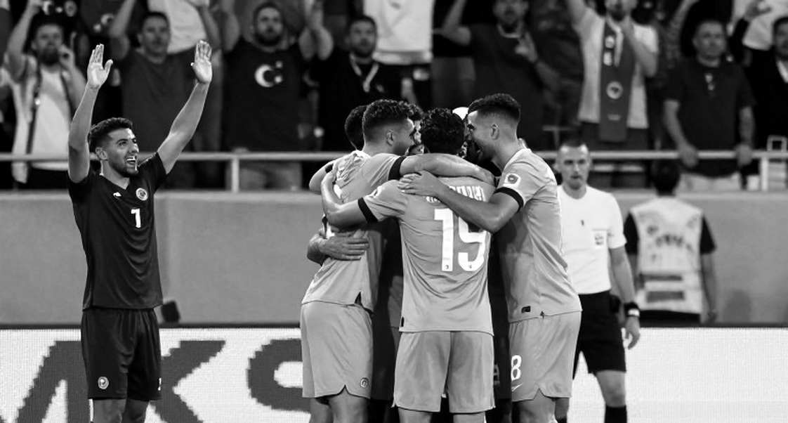 Hérculez Gómez gọi Ronaldo là kẻ phản bội: Phán xét lớn dựng trên một khoảng trống thông tin