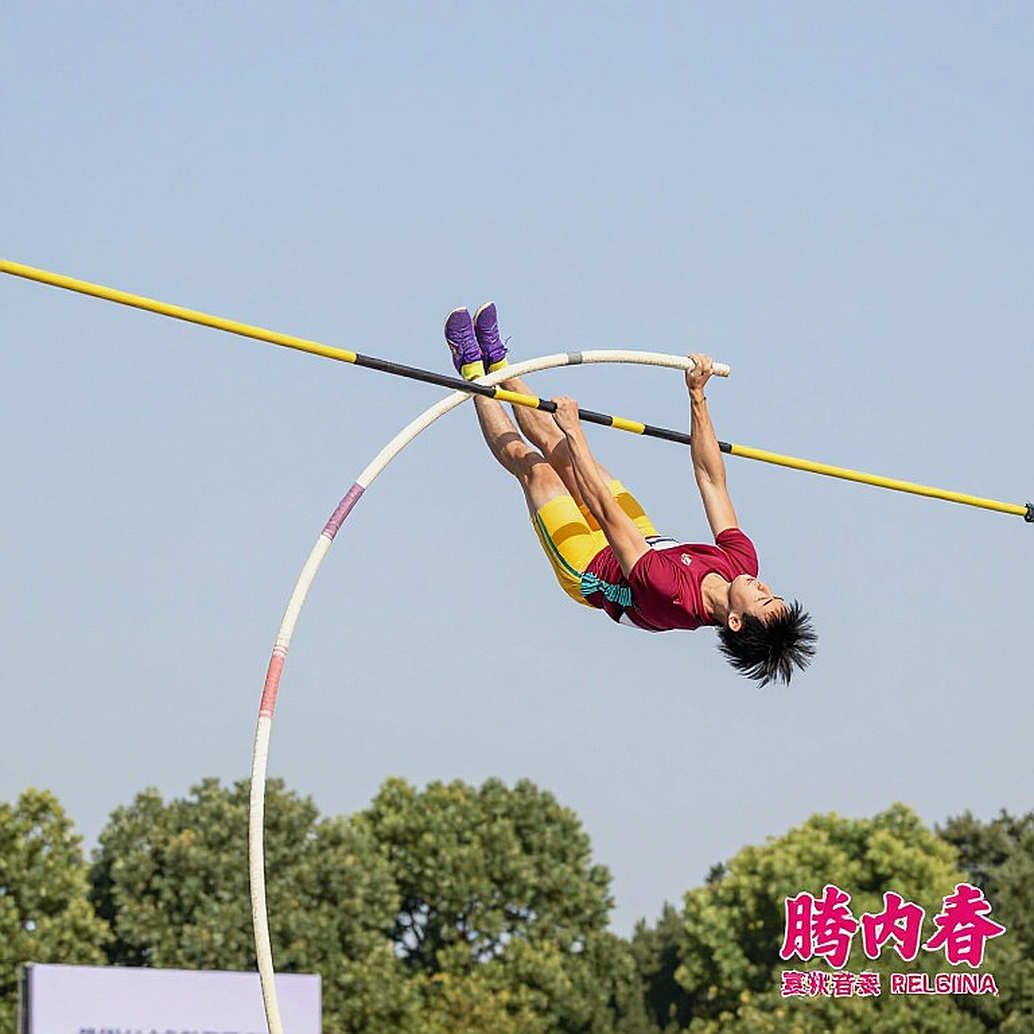 4.15 Mét Và Bản Án Của Những Tấm Huy Chương Khu Vực