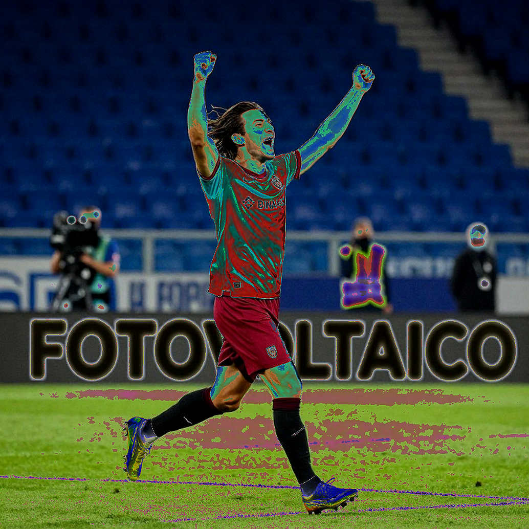 Lucao lập hat-trick phơi bày khoảng cách văn minh: Khi lòng trung thành trở thành thước đo đạo đức giả trên sân cỏ Việt Nam