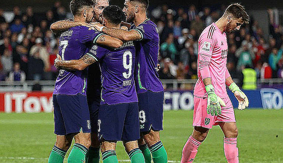 Mexico thua Chile 0-2 tại Los Angeles: tiếng hô phân biệt trên khán đài và quyết định không dừng trận của trọng tài