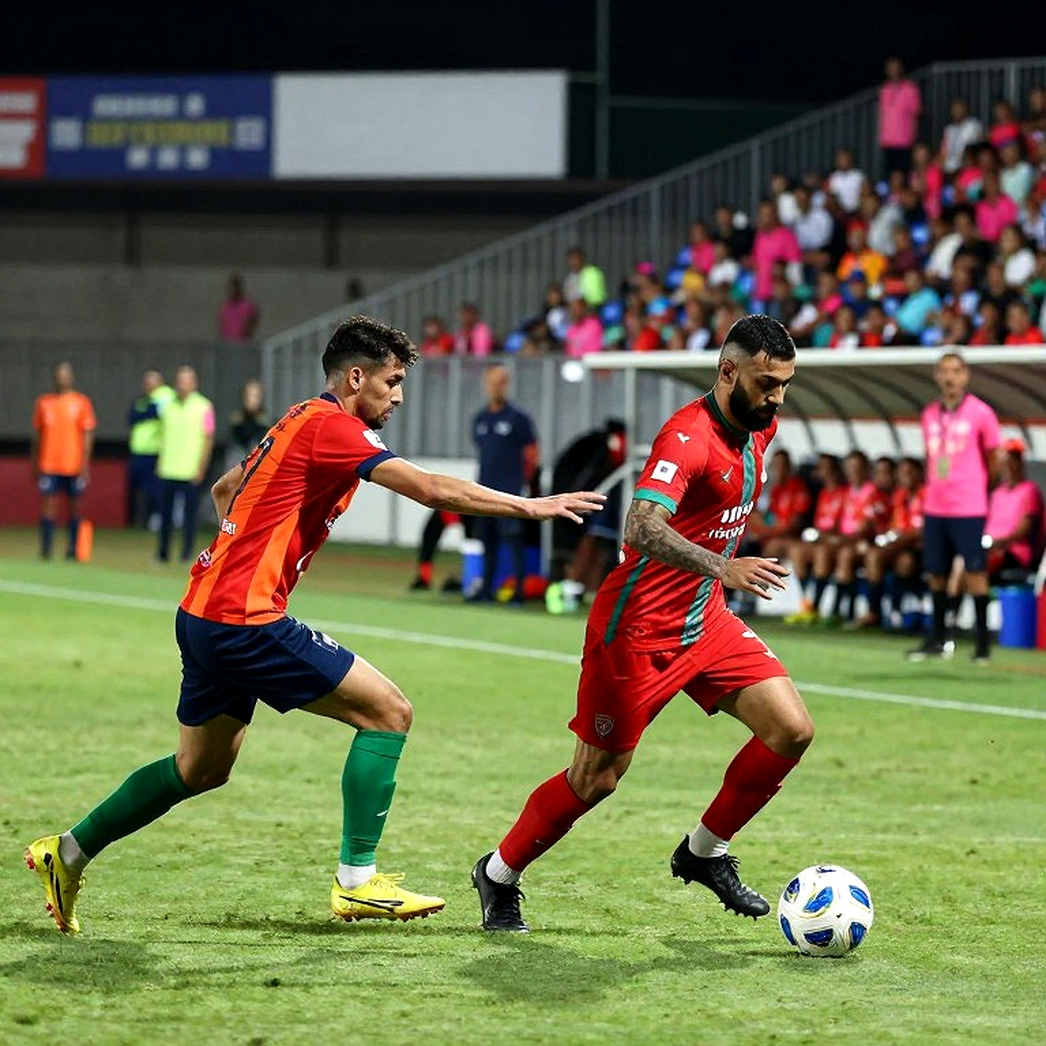 Tiếng ồn từ khán đài: Khi trận derby Guadalajara bị át đi bởi một đoạn video lan truyền